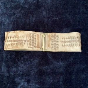 Tan belt